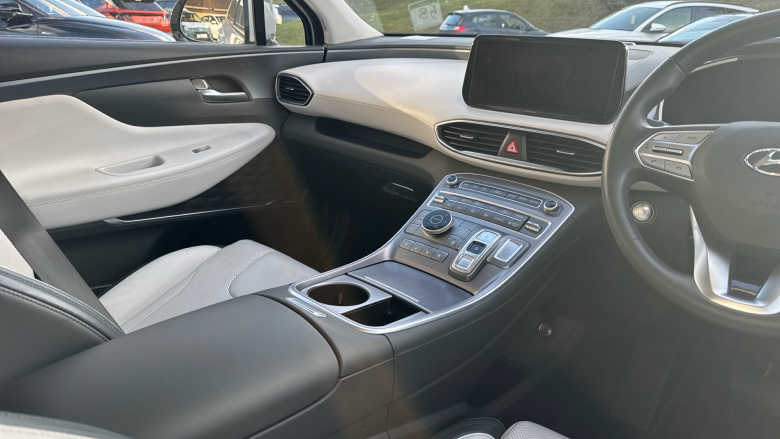 Hyundai SANTA FE 1.6 TGDi Hybrid Ultimate 5dr 4WD Auto Hybrid Estate